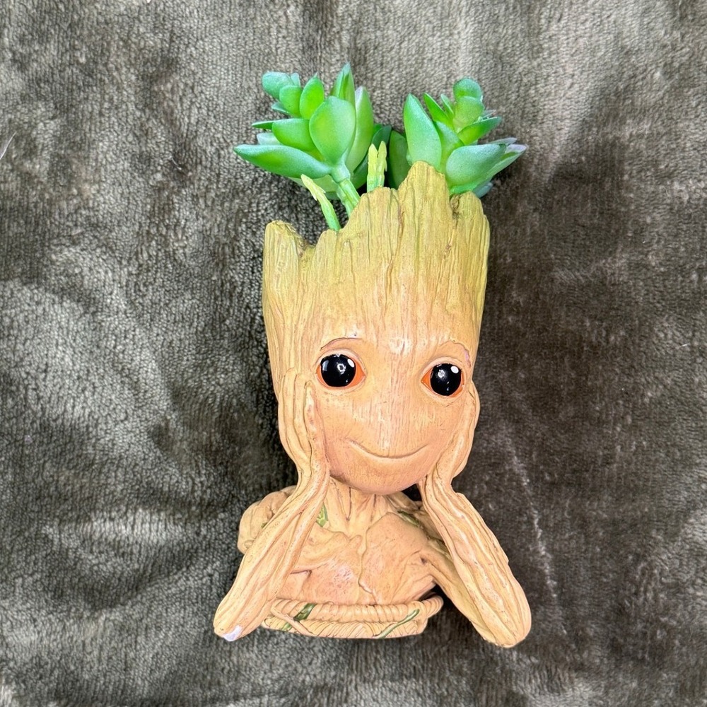 Disney Parks Marvel Guardians of the Galaxy Baby Groot Faux Succulent Planter 6"